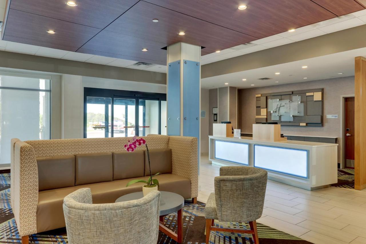 Holiday Inn Express - Wilmington - Porters Neck By Ihg Экстерьер фото