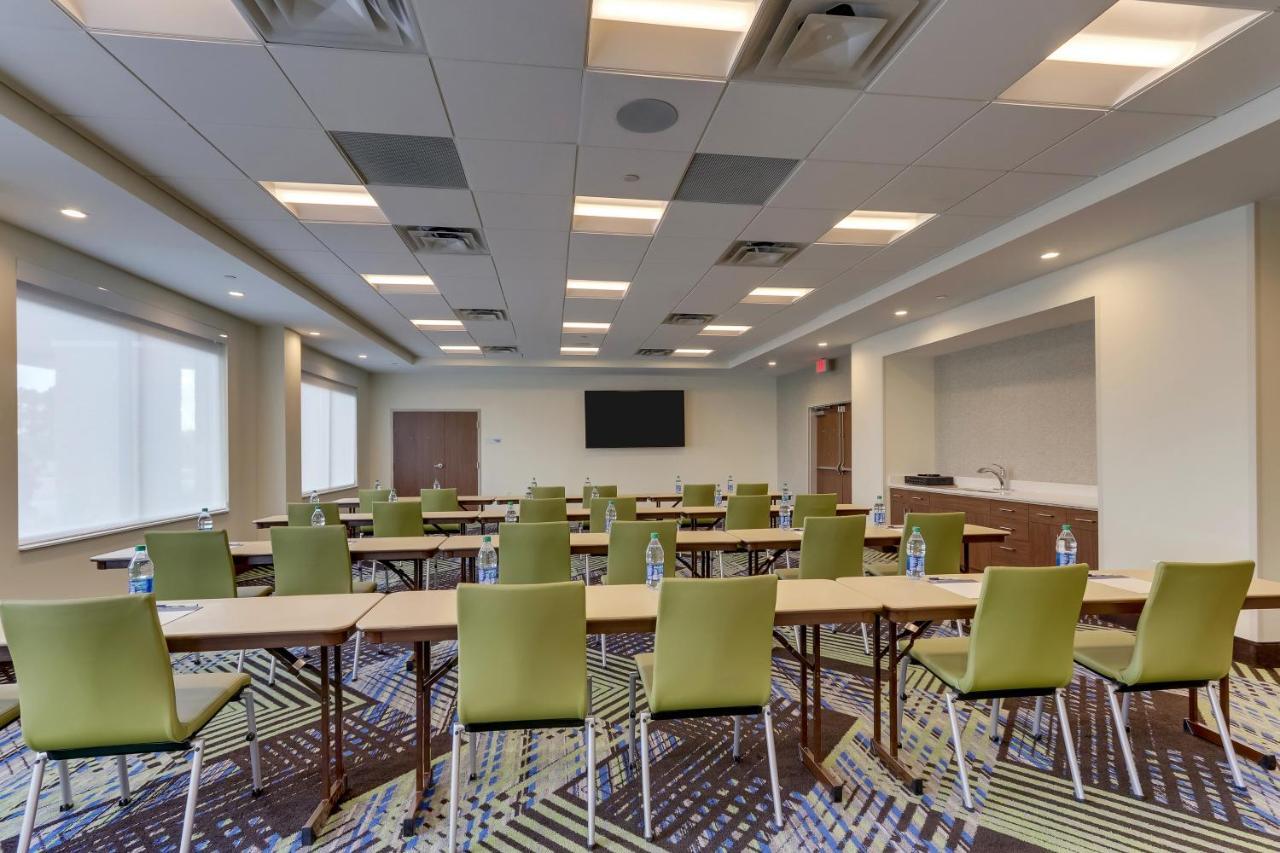 Holiday Inn Express - Wilmington - Porters Neck By Ihg Экстерьер фото