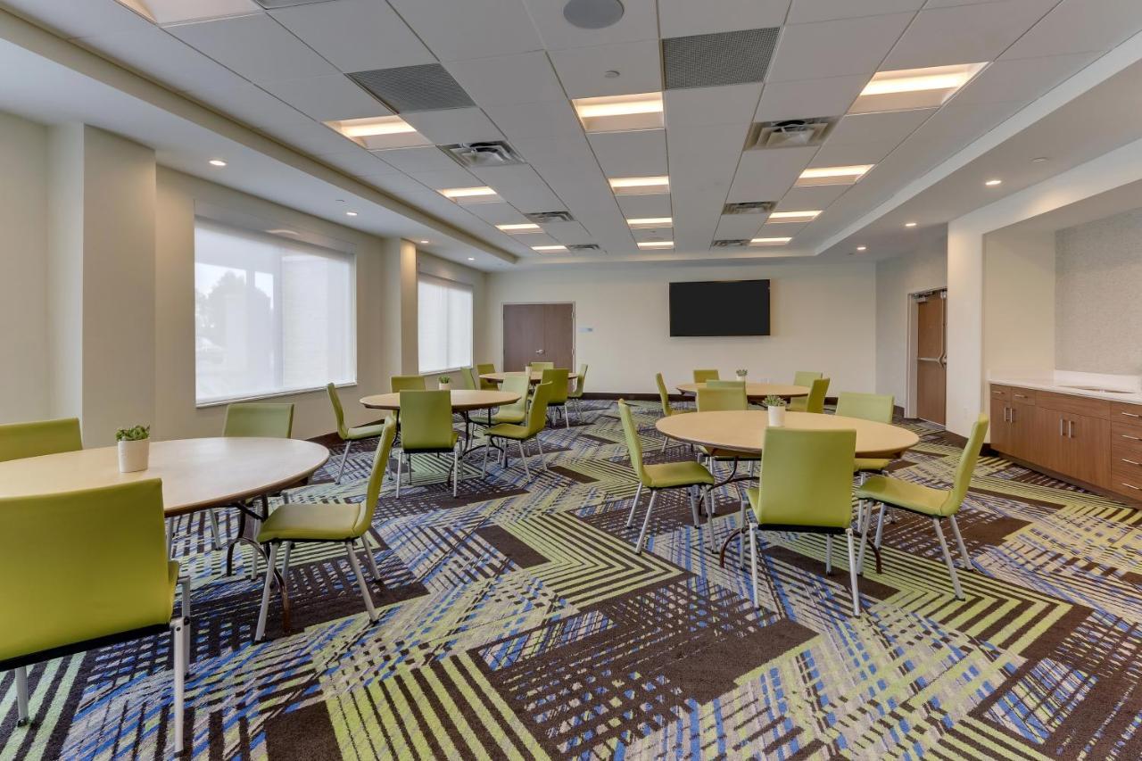 Holiday Inn Express - Wilmington - Porters Neck By Ihg Экстерьер фото