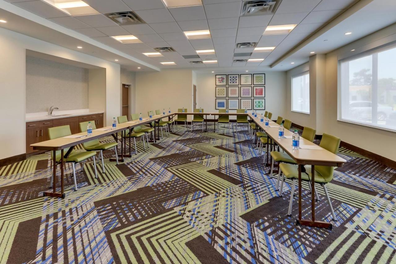 Holiday Inn Express - Wilmington - Porters Neck By Ihg Экстерьер фото
