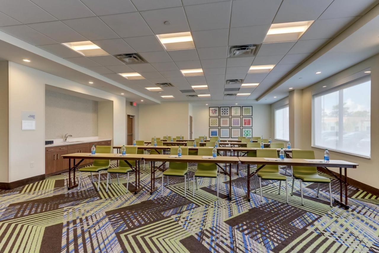 Holiday Inn Express - Wilmington - Porters Neck By Ihg Экстерьер фото