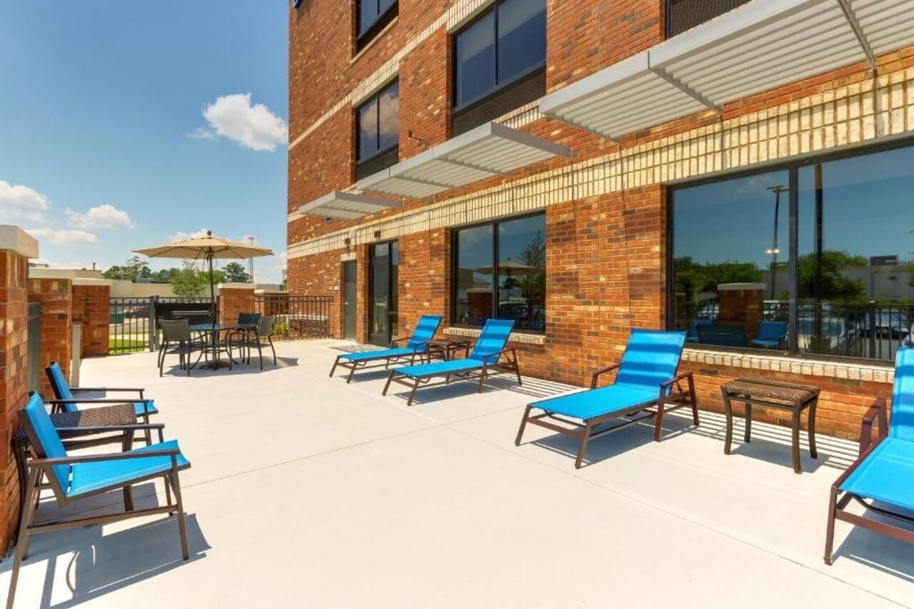Holiday Inn Express - Wilmington - Porters Neck By Ihg Экстерьер фото