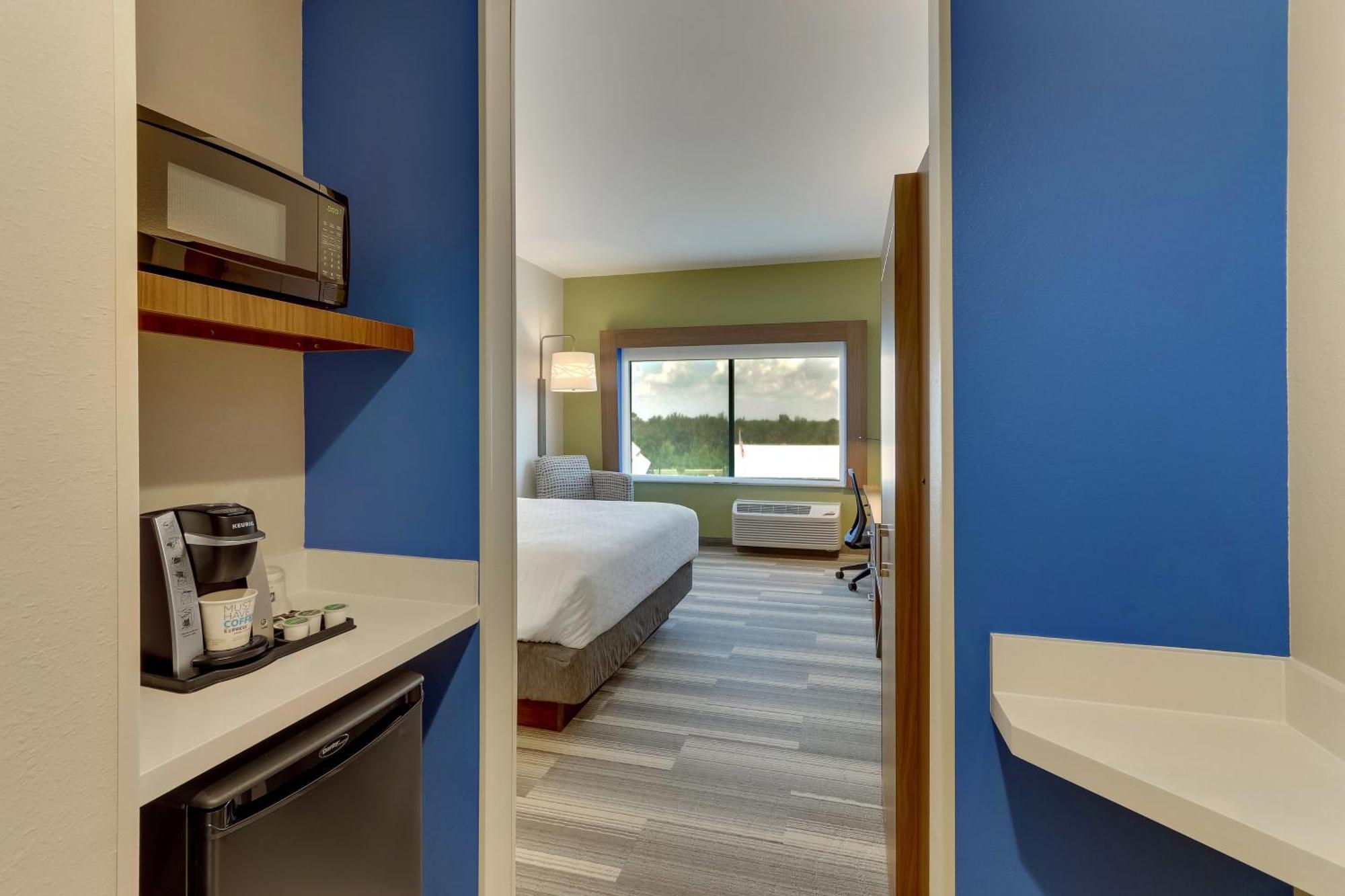 Holiday Inn Express - Wilmington - Porters Neck By Ihg Экстерьер фото